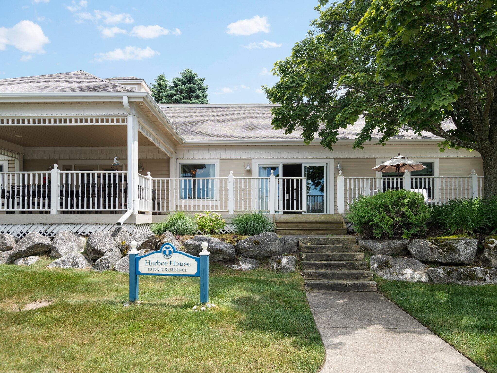 100 Marina Drive N