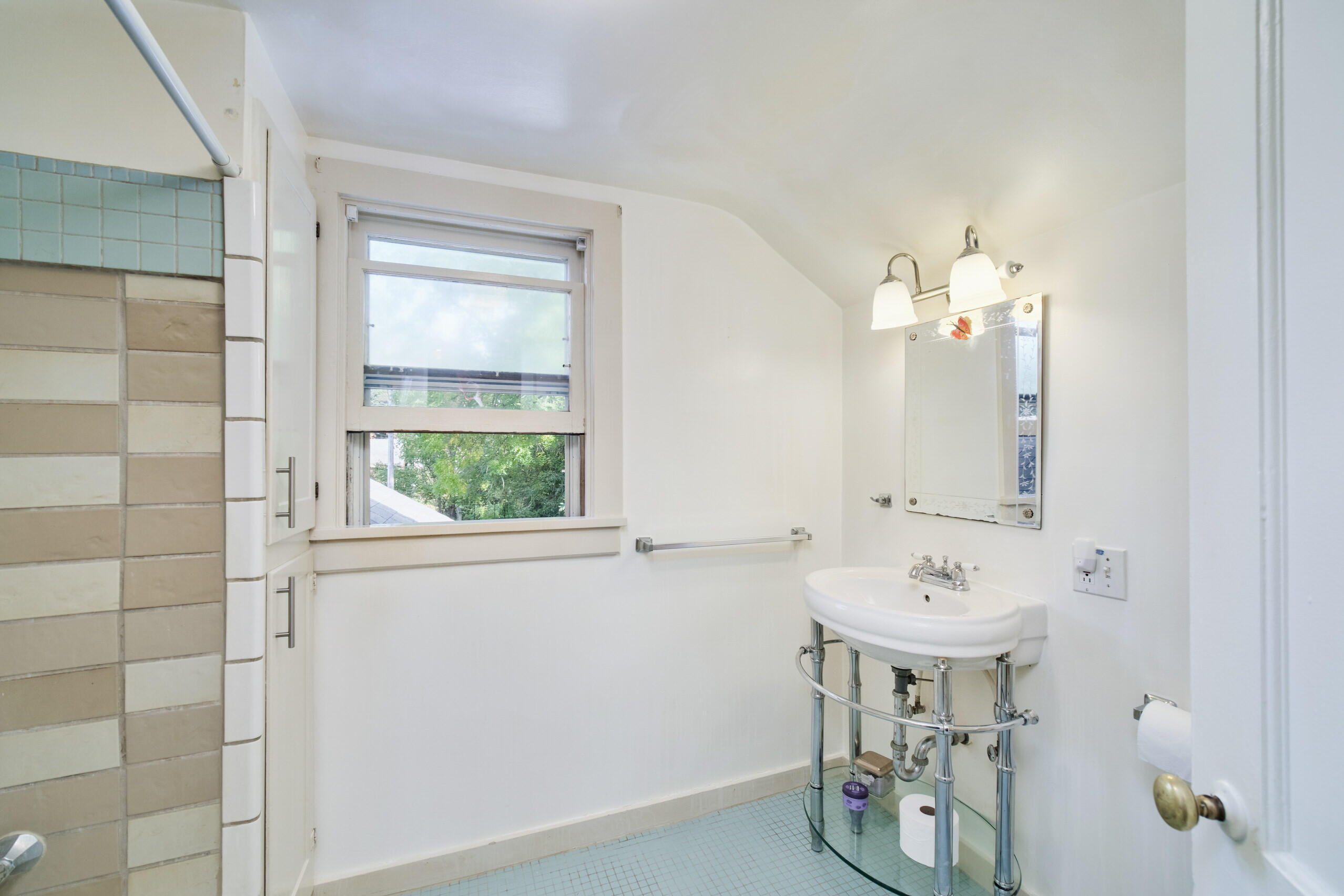 244 5th Street