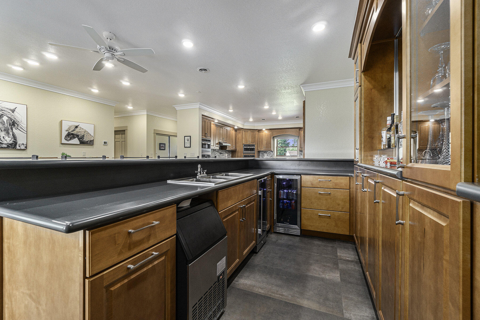 5859 Potter Road