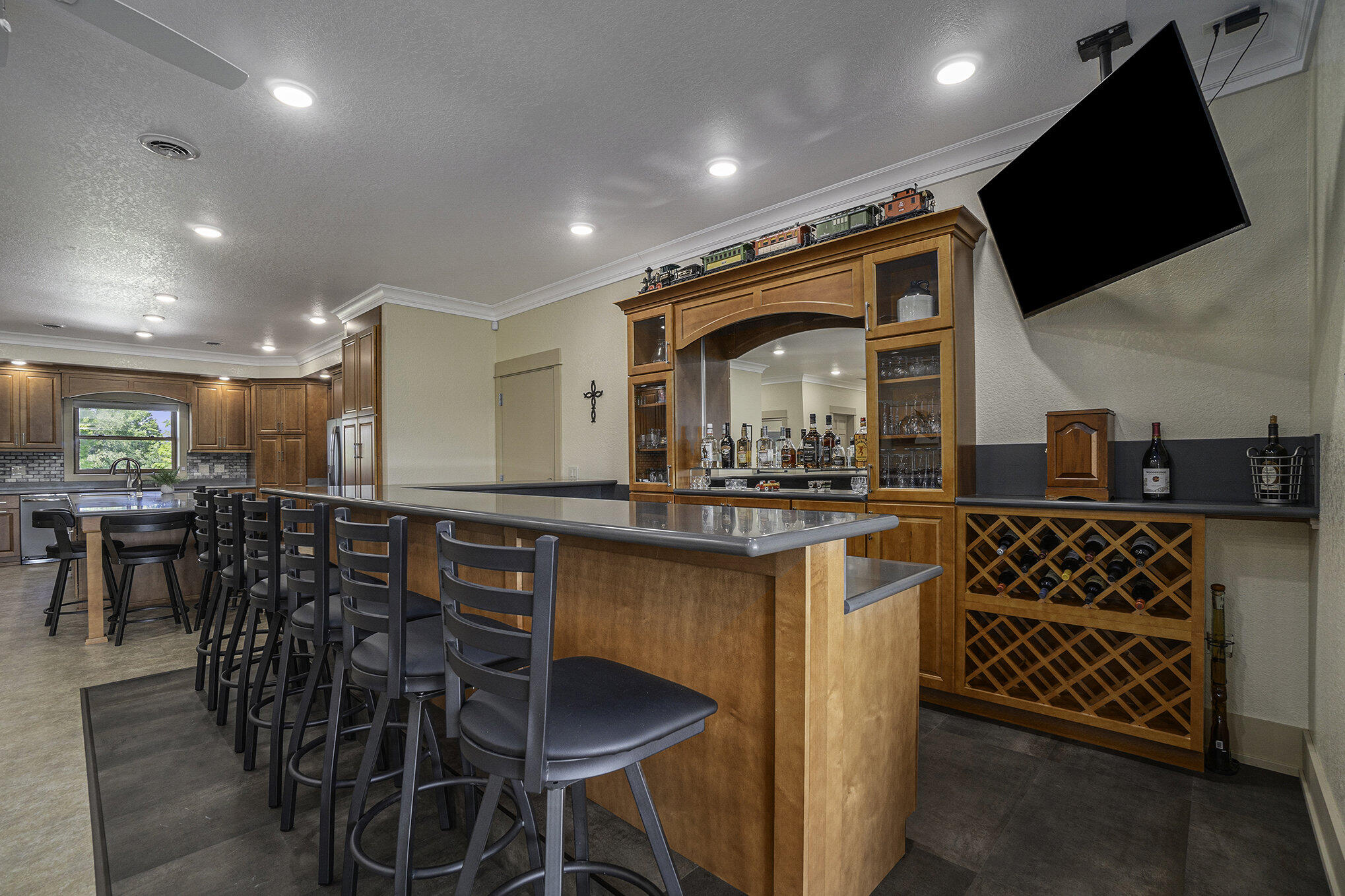 5859 Potter Road