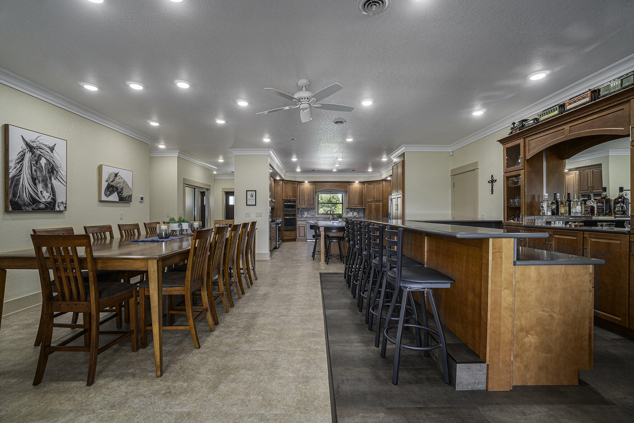 5859 Potter Road