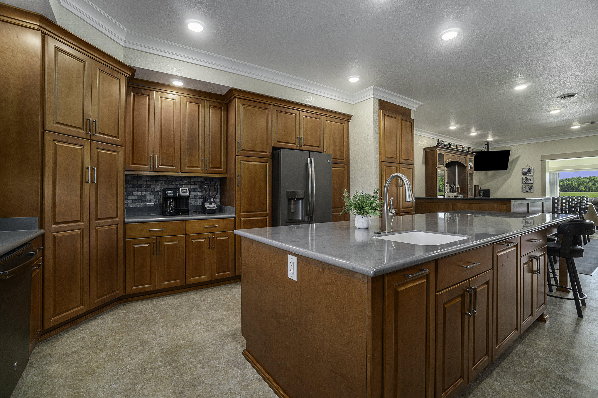 5859 Potter Road