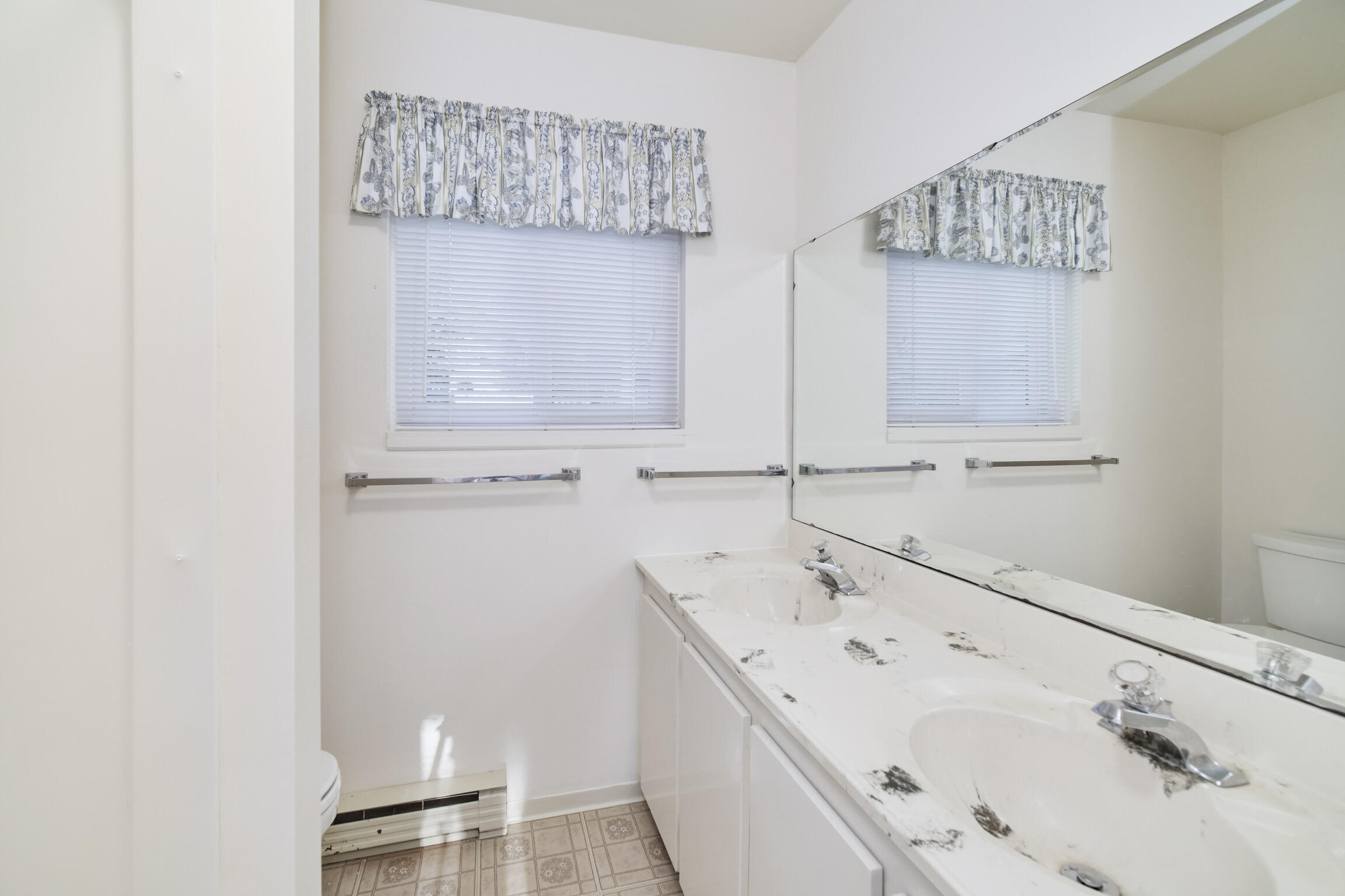 8807 Lake Park Drive