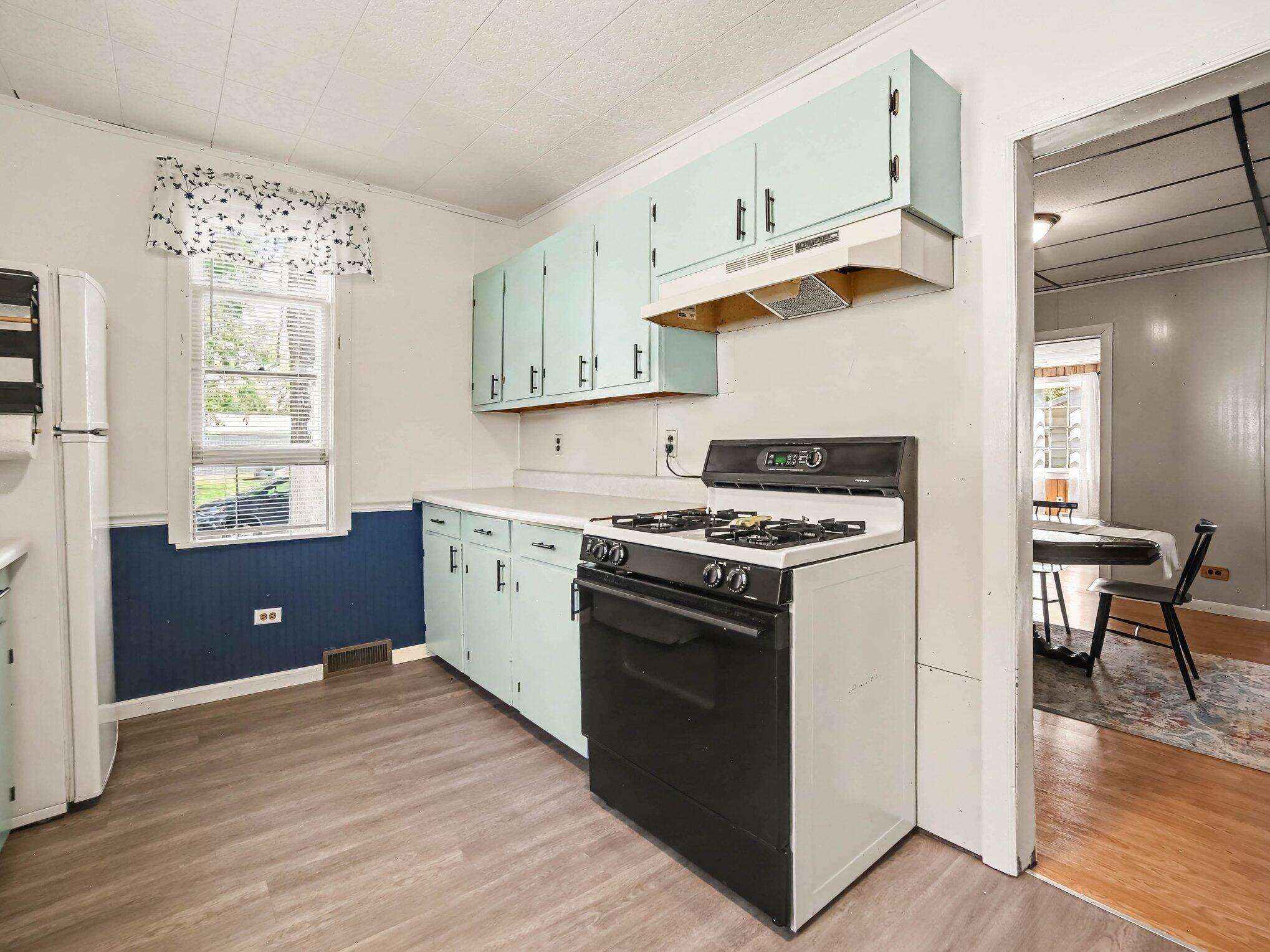 276 Third Street