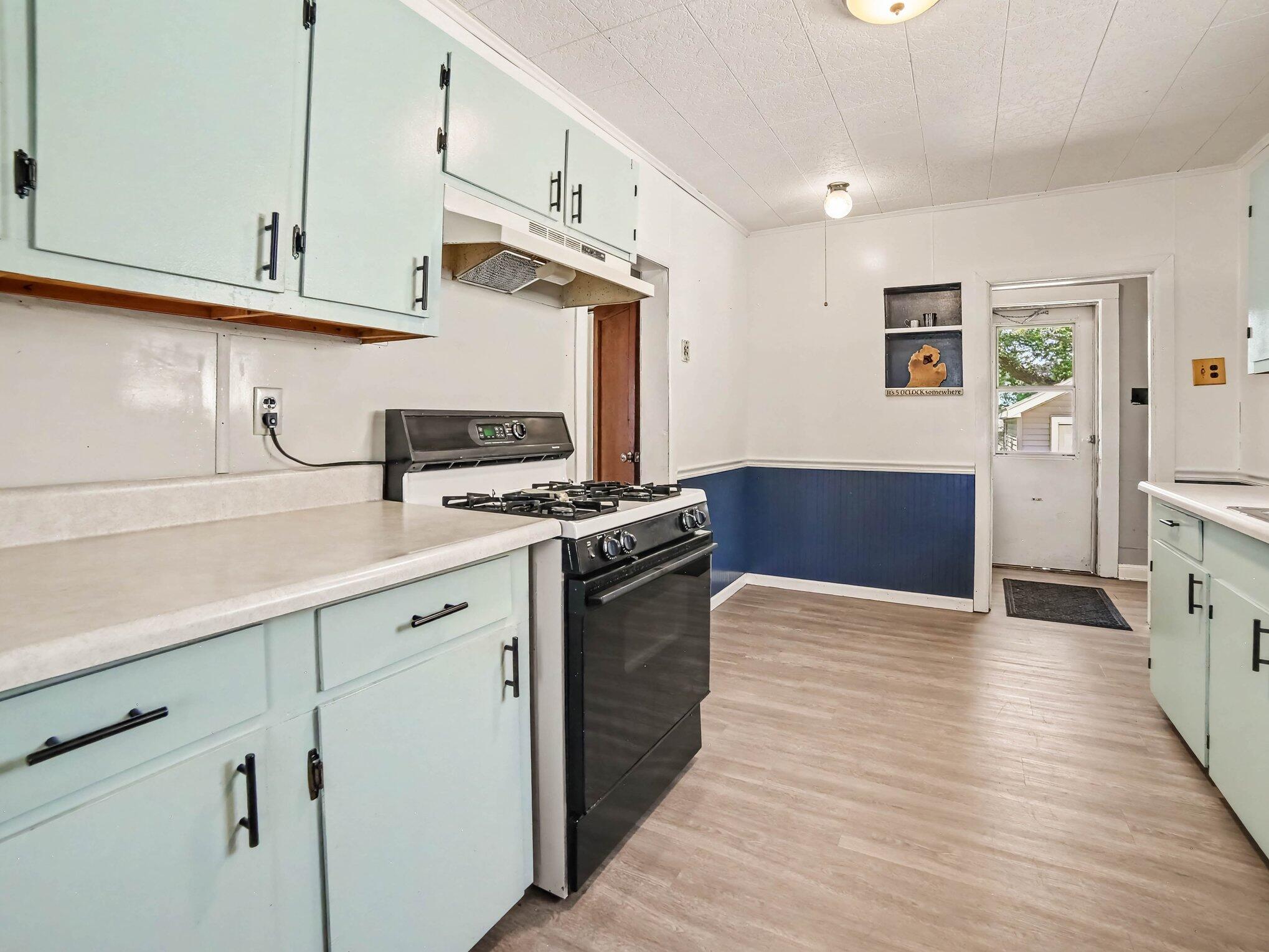 276 Third Street