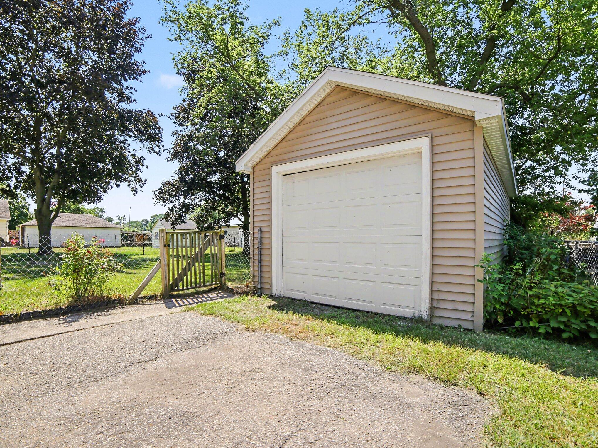276 Third Street