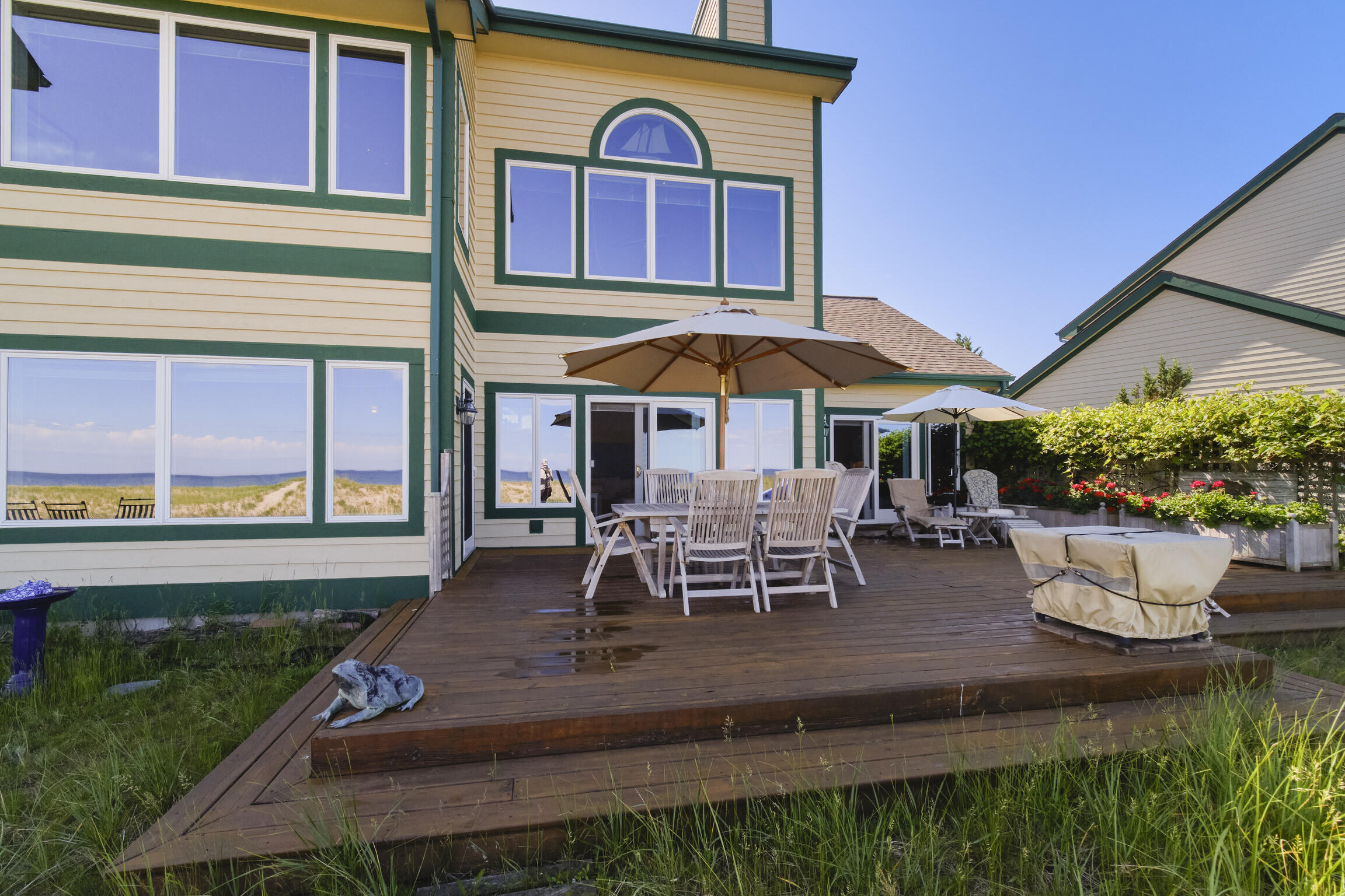 298 N Lakeshore Drive