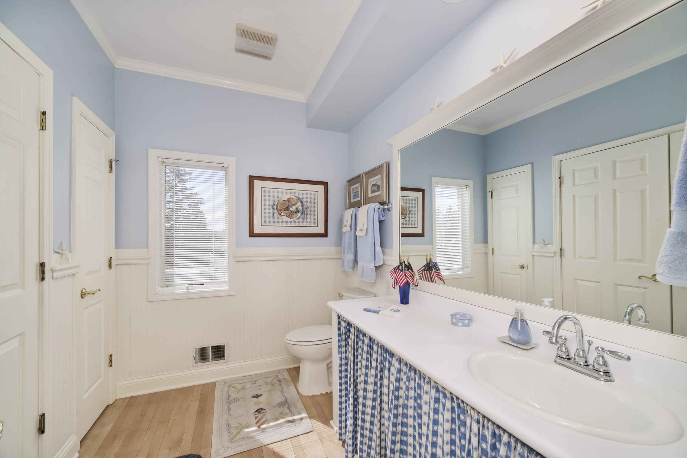 298 N Lakeshore Drive