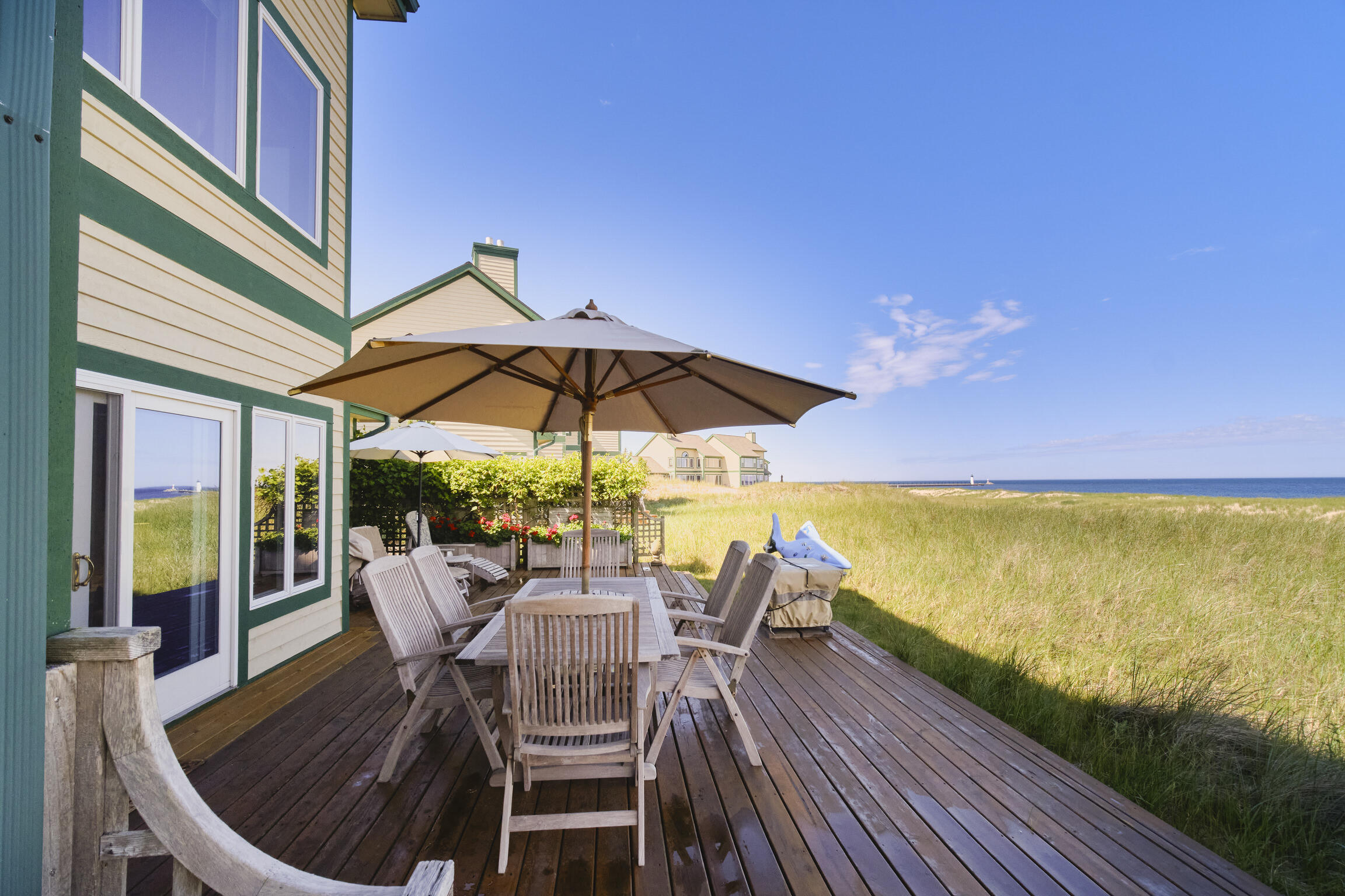 298 N Lakeshore Drive