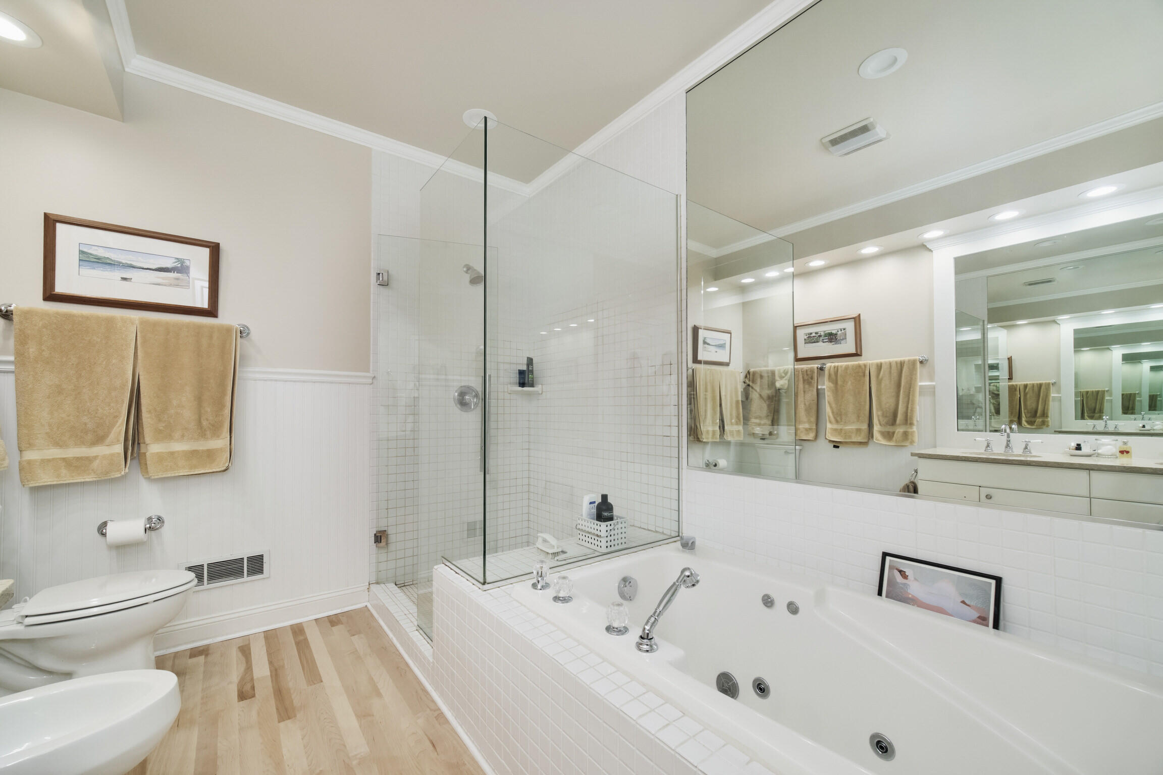 298 N Lakeshore Drive