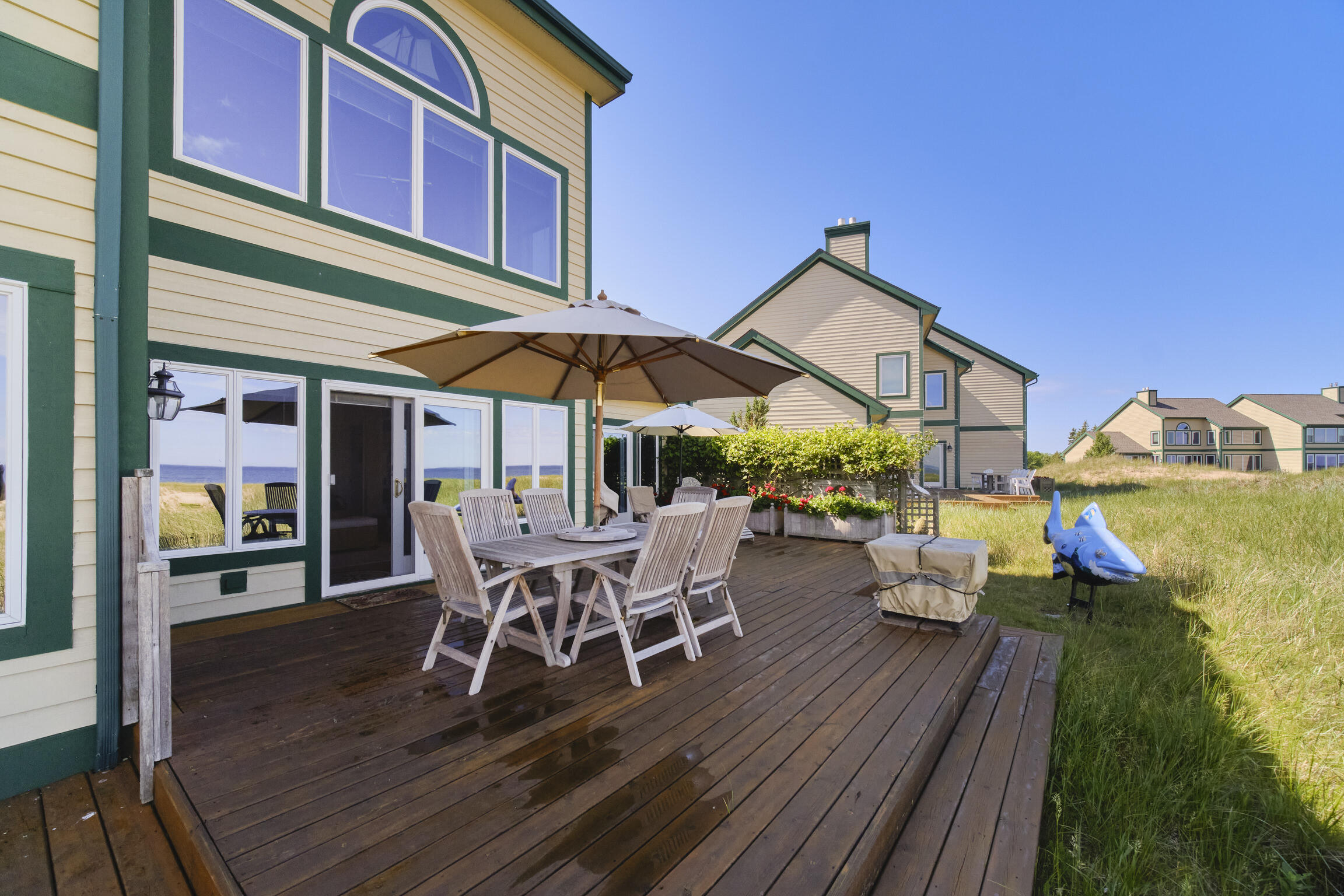298 N Lakeshore Drive