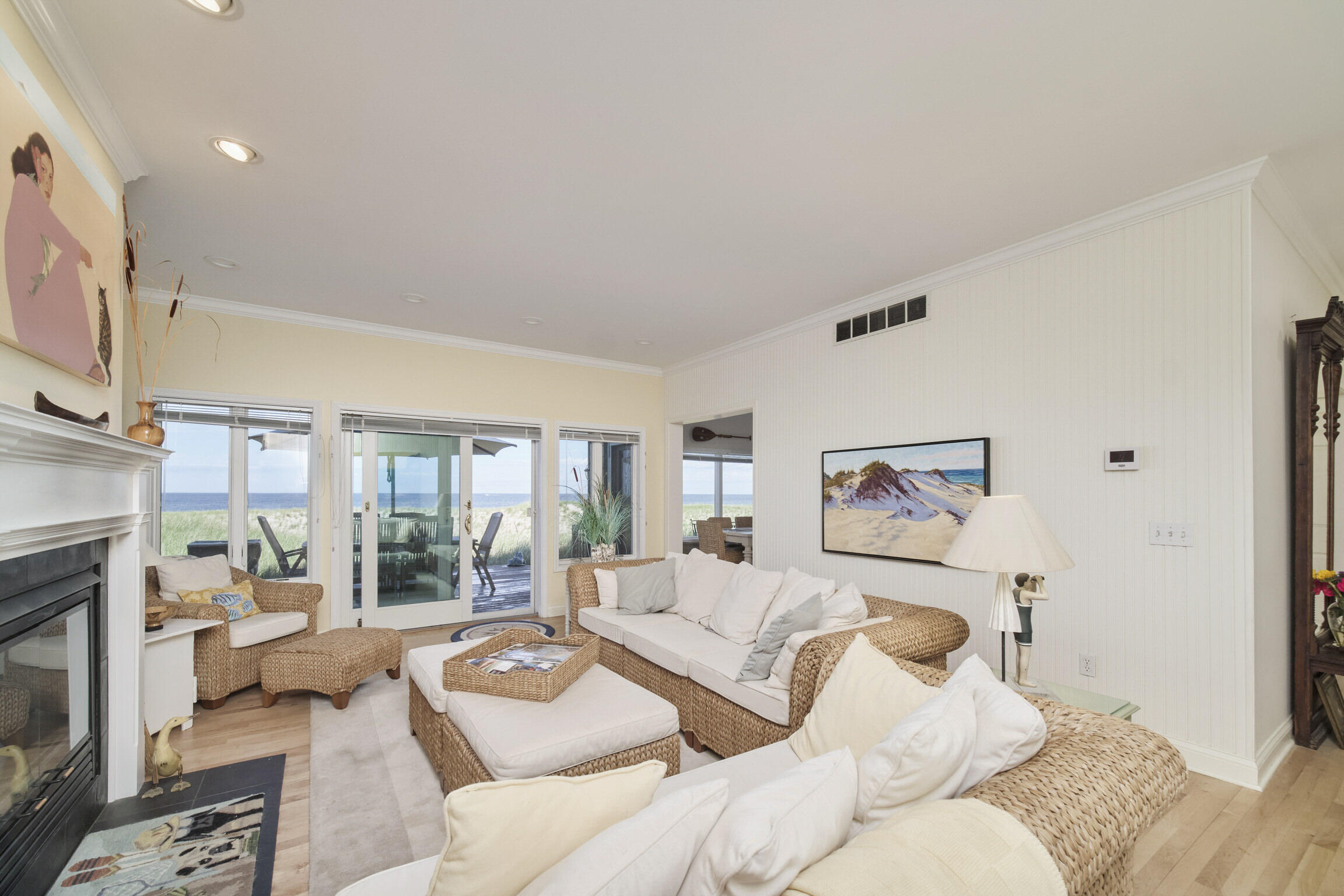 298 N Lakeshore Drive