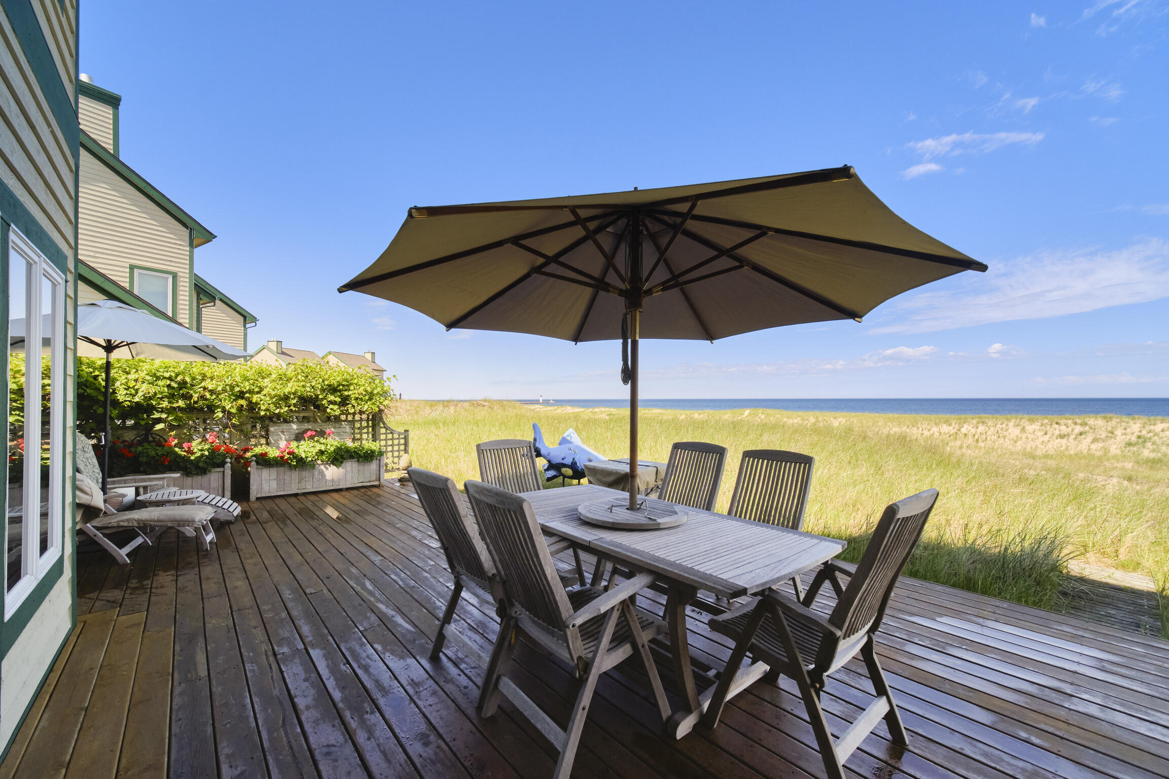 298 N Lakeshore Drive