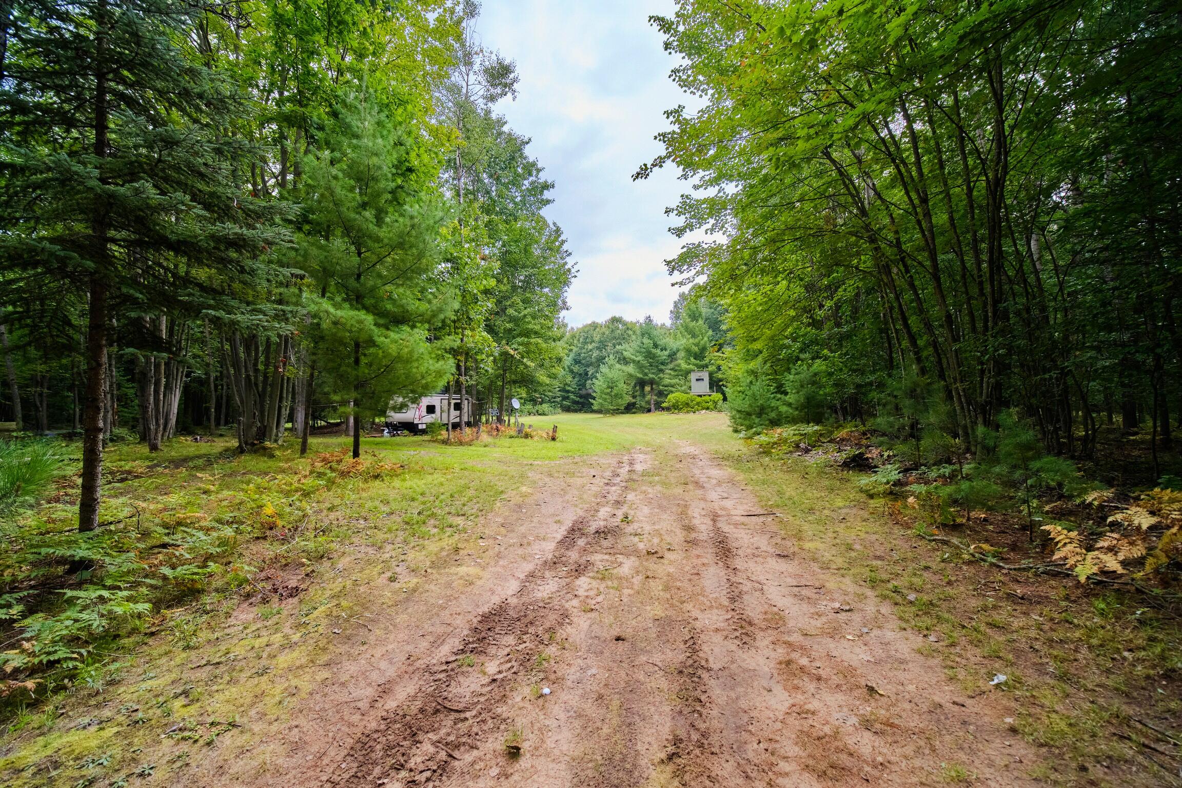 8089 Hunter's Ridge Trail