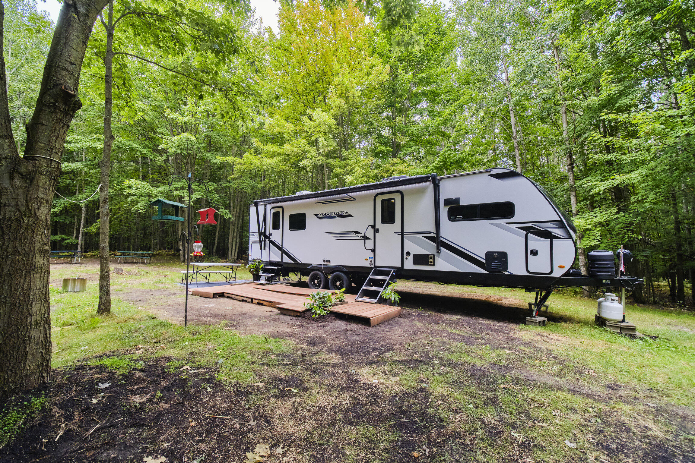 8089 Hunter's Ridge Trail