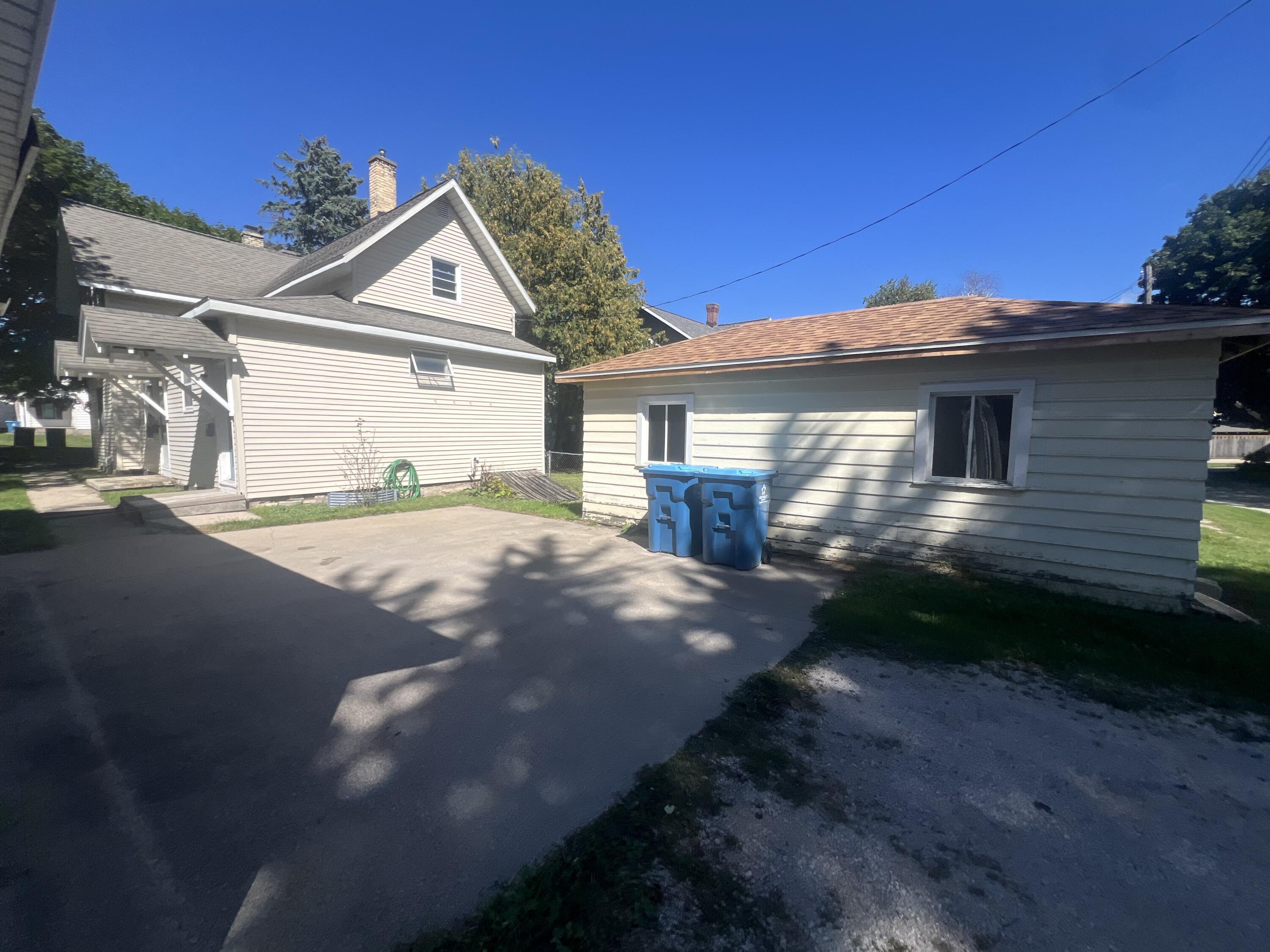 369 4th Street