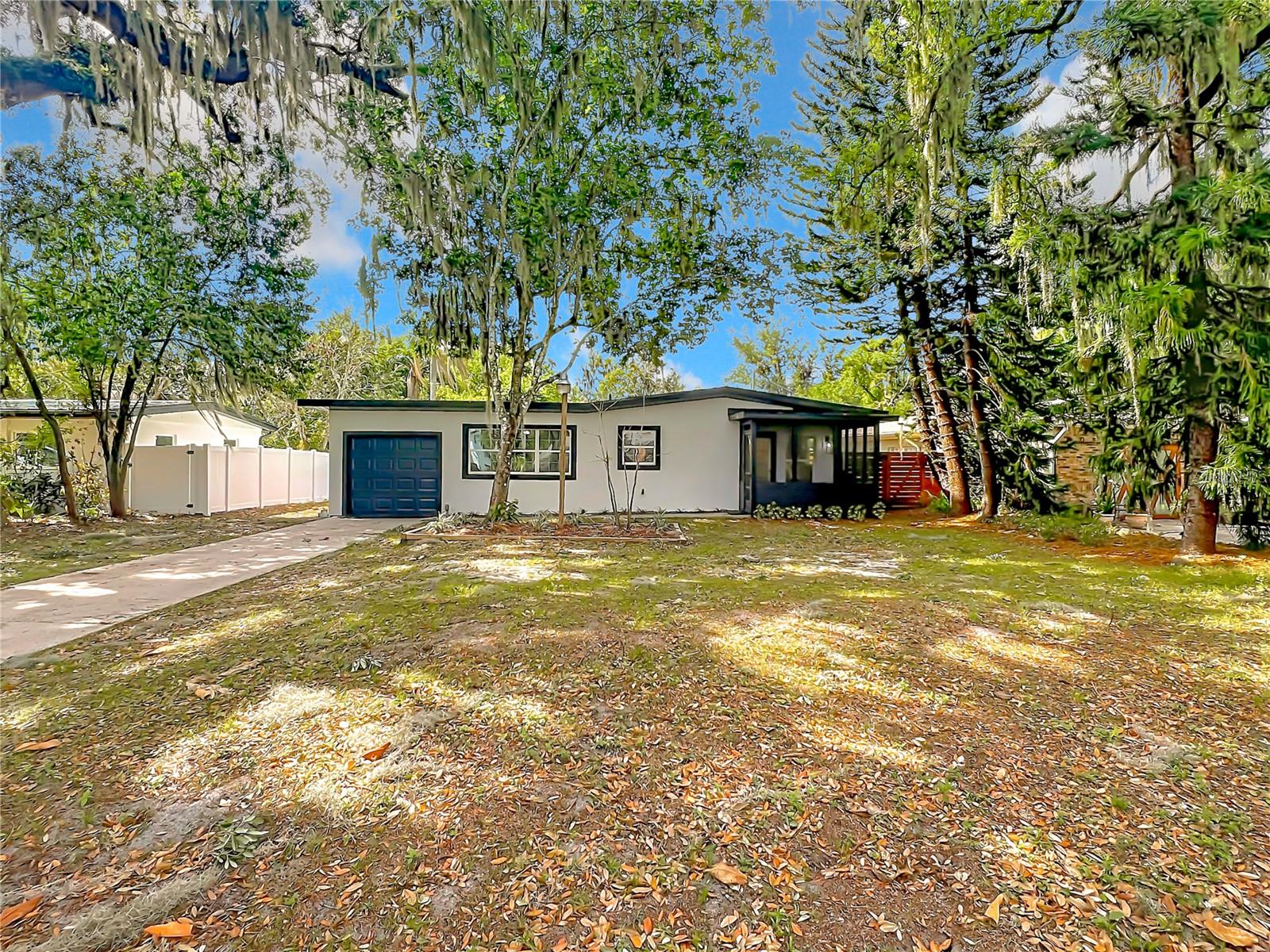 3204 INDIAN DR