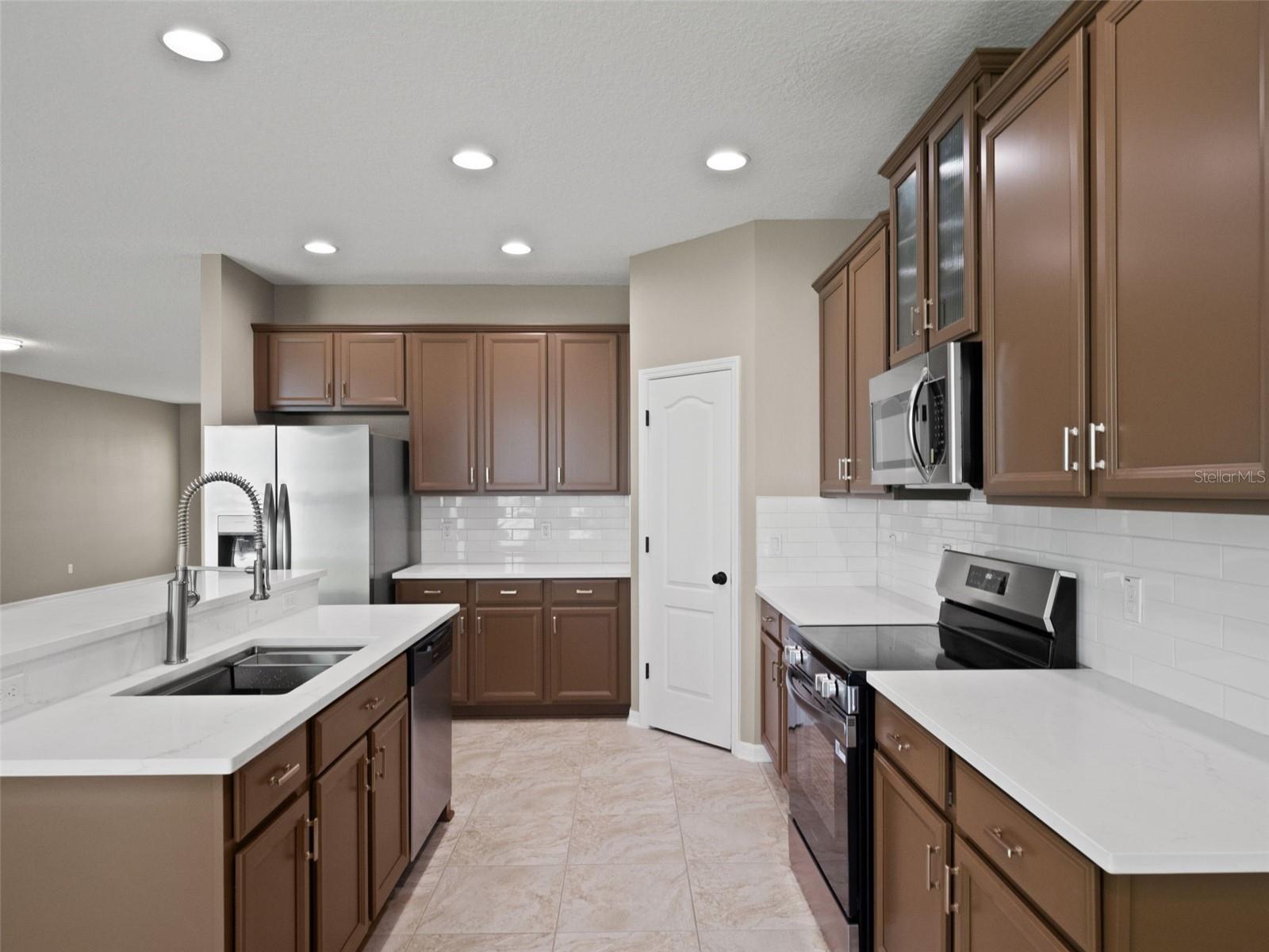 259 BLUE CYPRESS DR