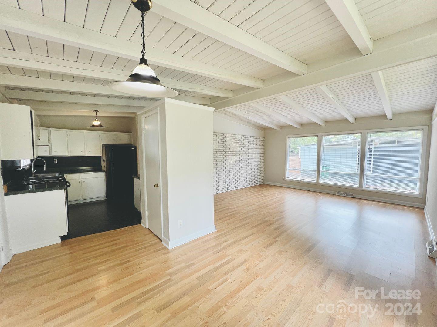 3325 Sargeant Drive