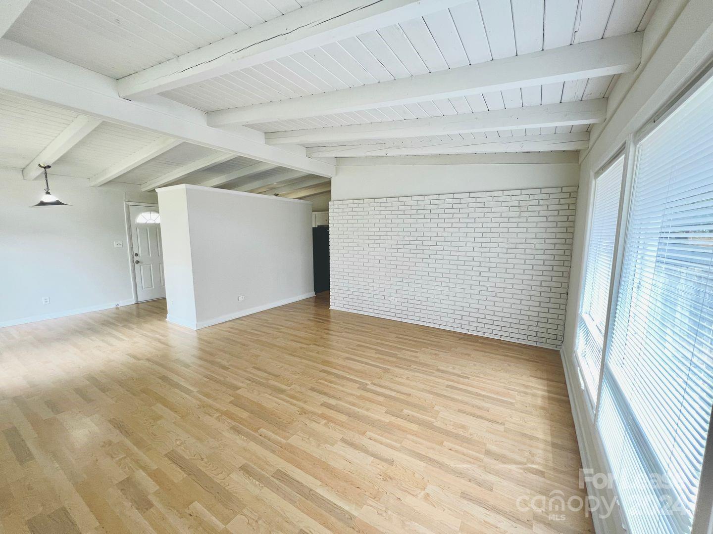 3325 Sargeant Drive
