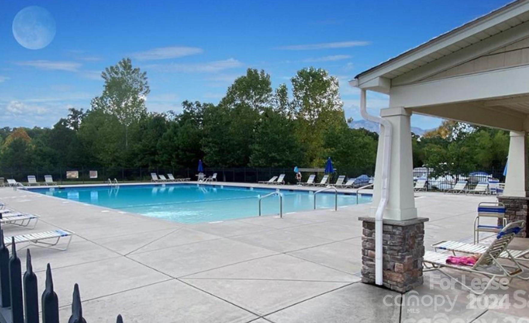 4818 Summerside Drive