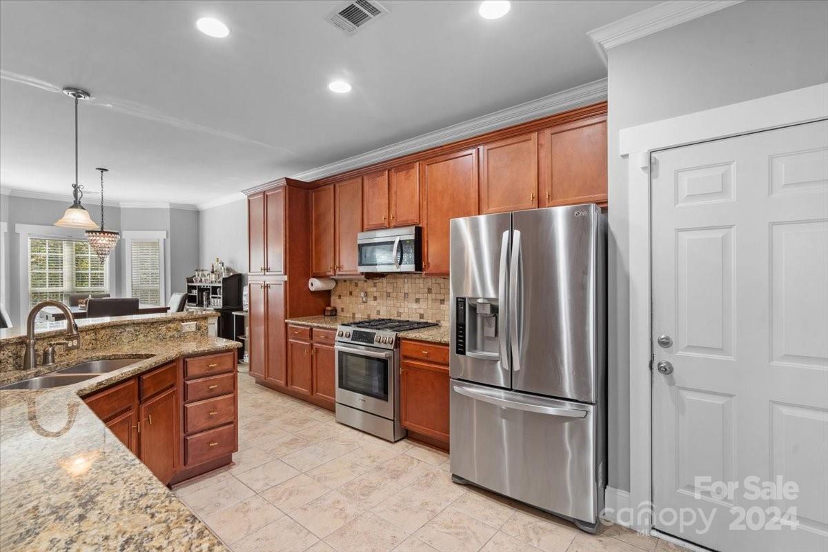 125 Tilton Drive