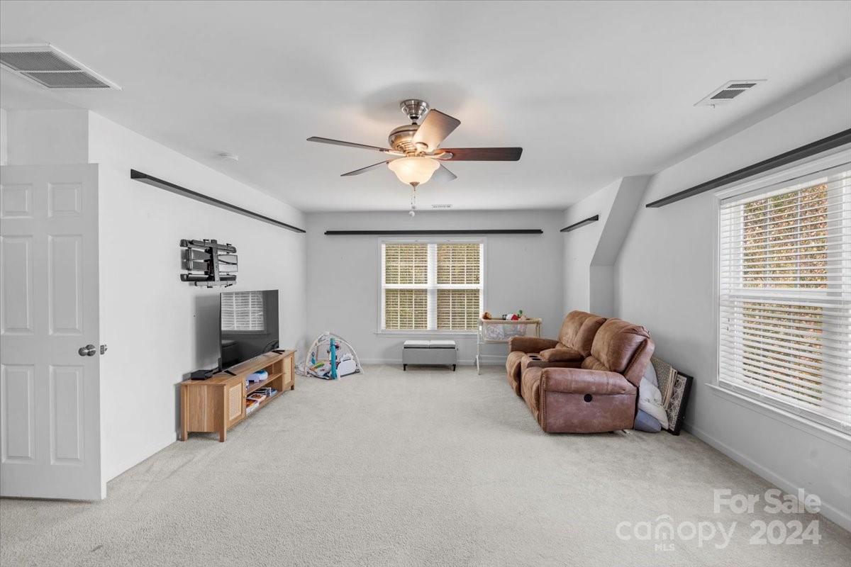 125 Tilton Drive