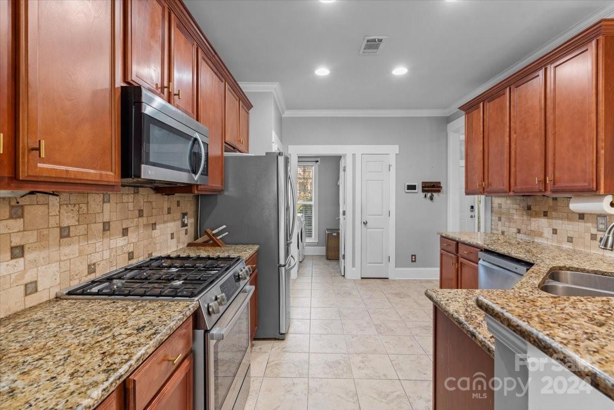 125 Tilton Drive