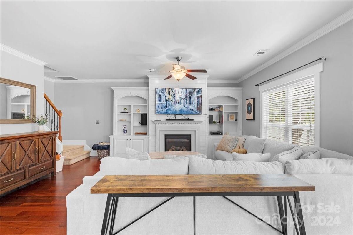 125 Tilton Drive