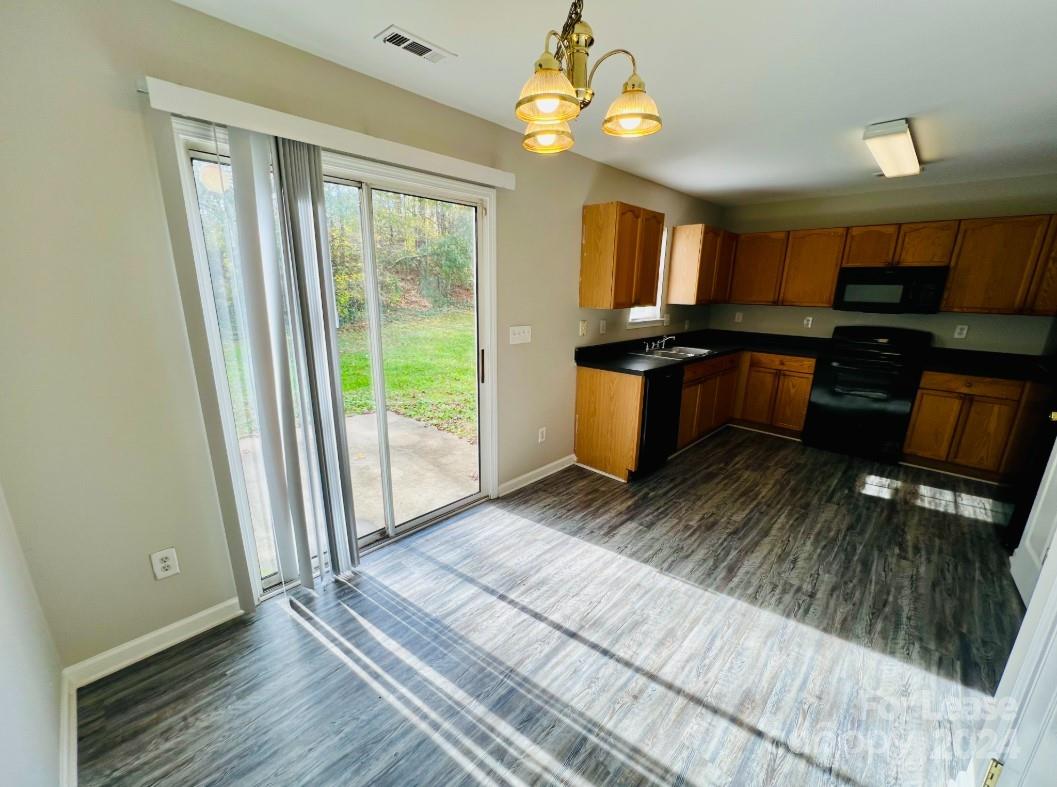 7116 Henderson Valley Lane