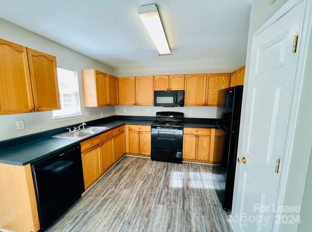 7116 Henderson Valley Lane