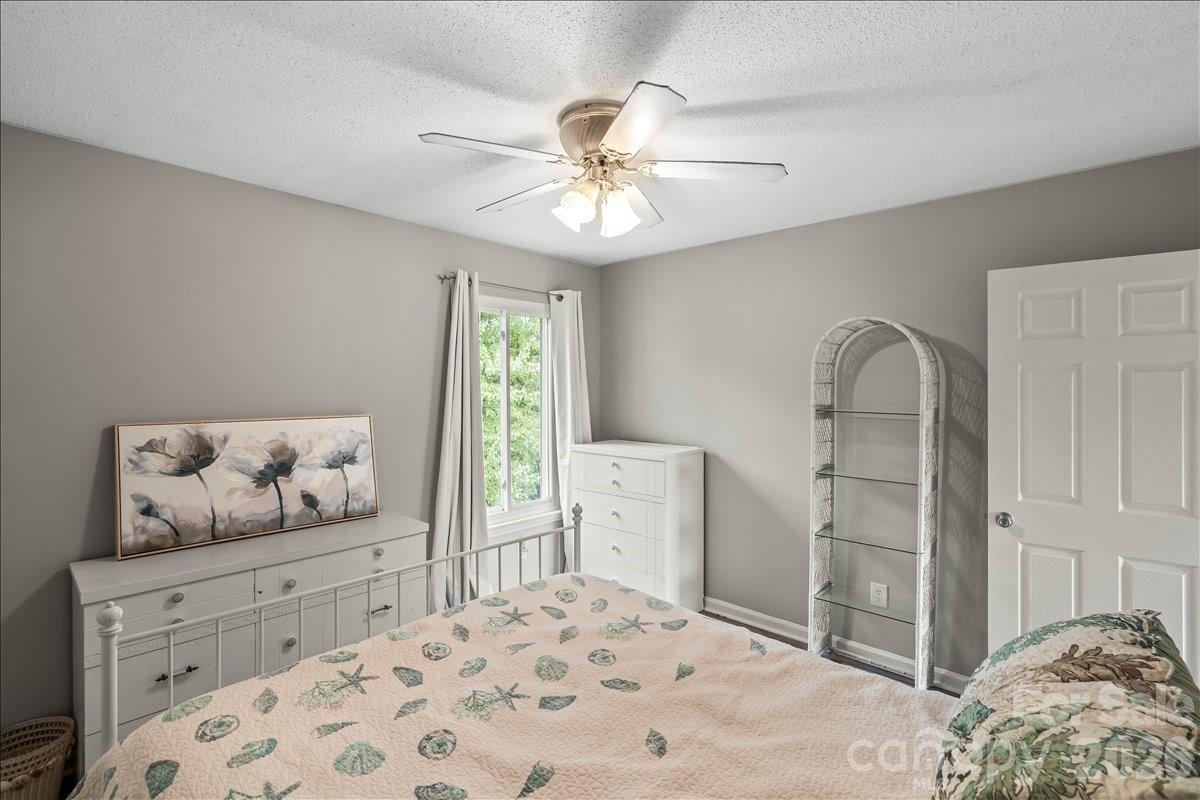 6610 Point Comfort Lane