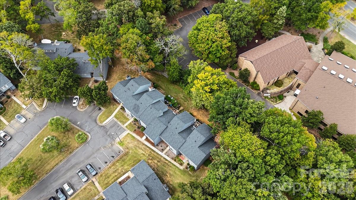 6610 Point Comfort Lane