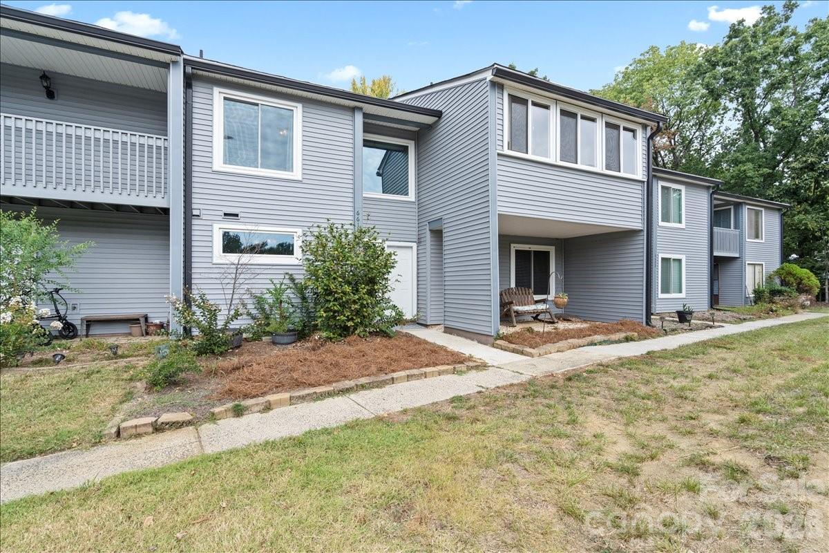 6610 Point Comfort Lane