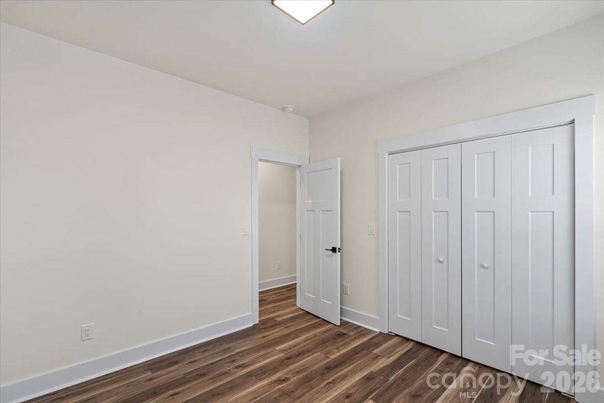 220 Lincoln Street SW