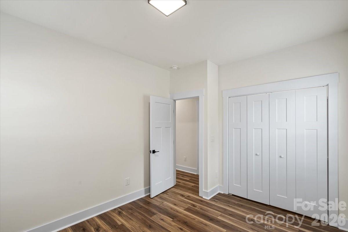 220 Lincoln Street SW