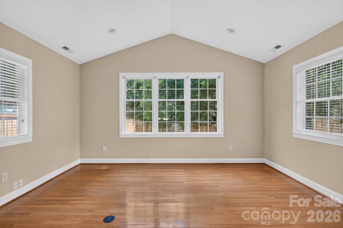 4124 Bridgewood Lane