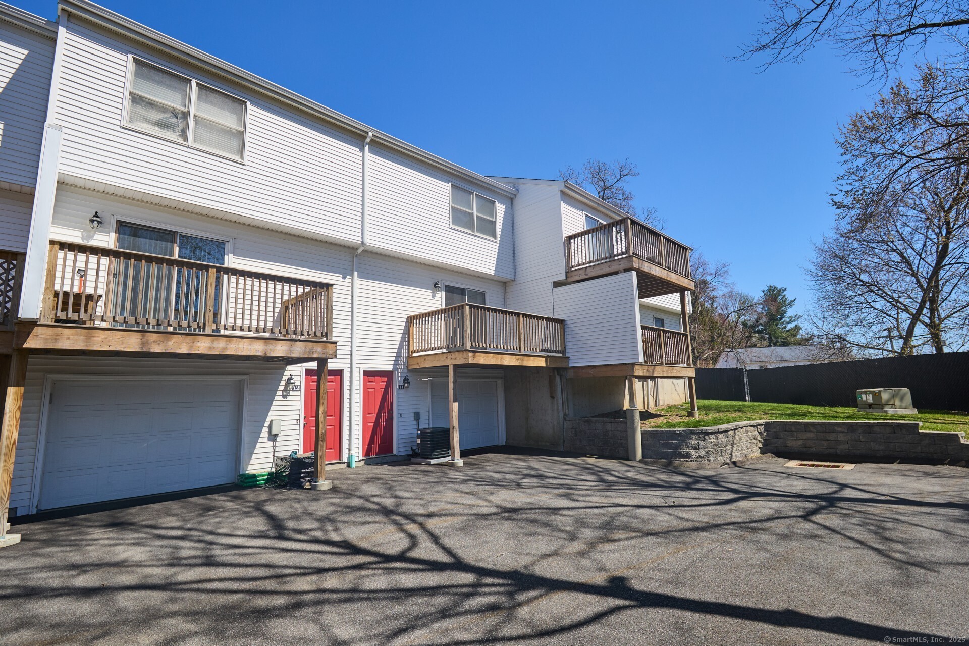 11 Commodore Commons Unit: 11