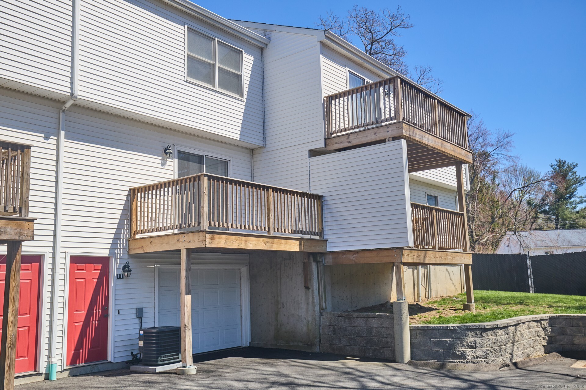11 Commodore Commons Unit: 11