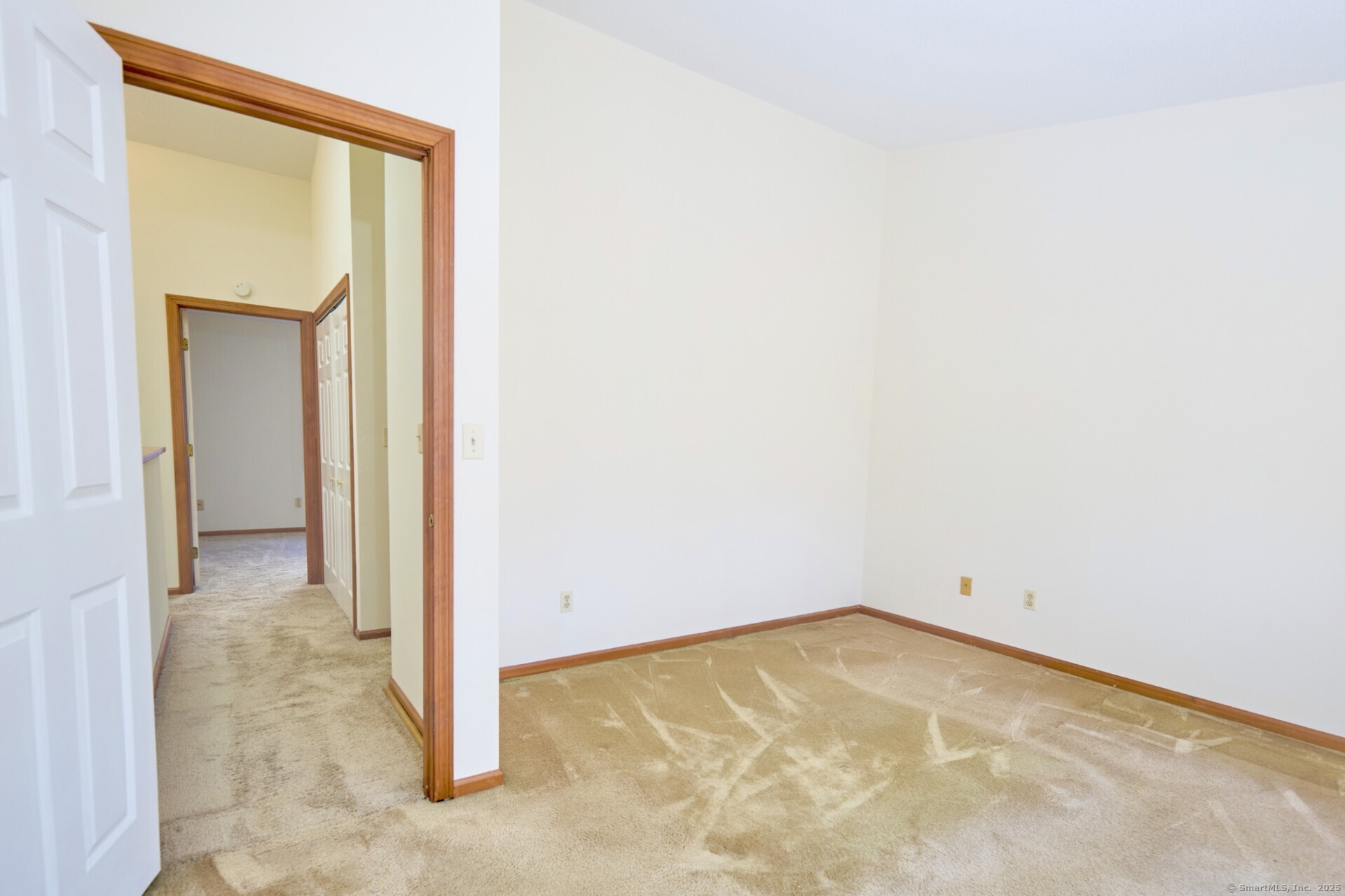 11 Commodore Commons Unit: 11