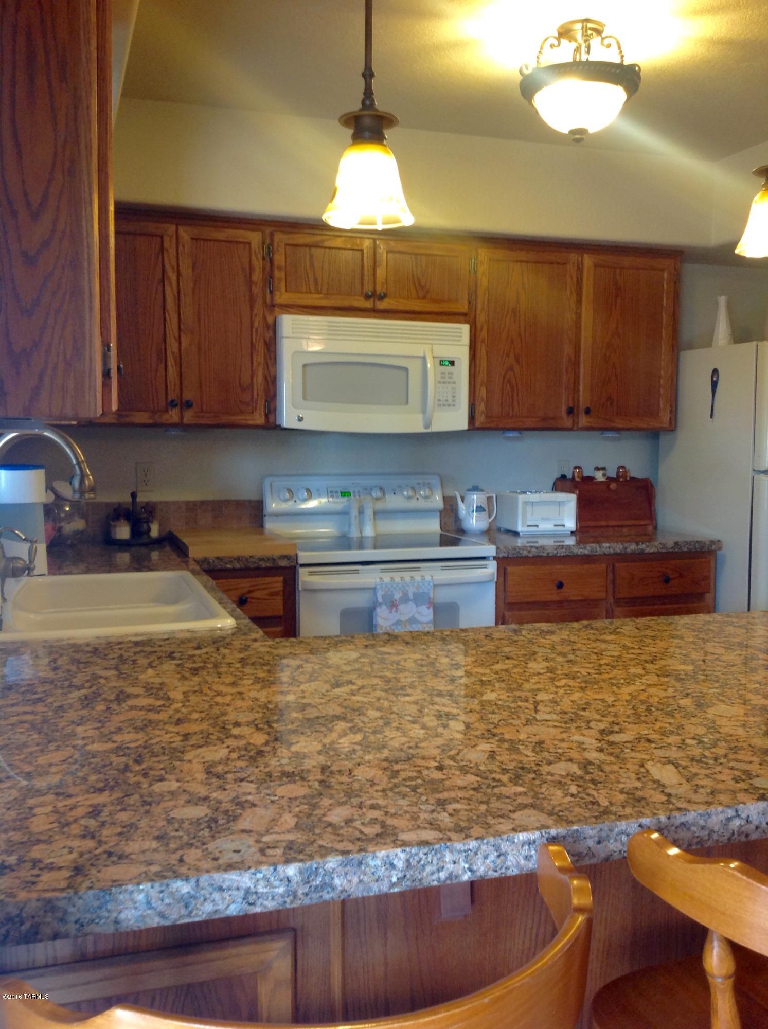 571 N Las Flores Drive