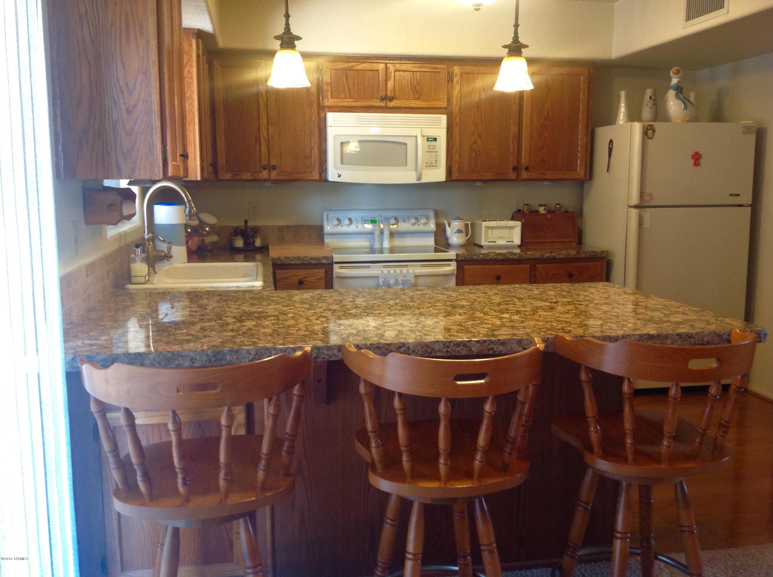 571 N Las Flores Drive