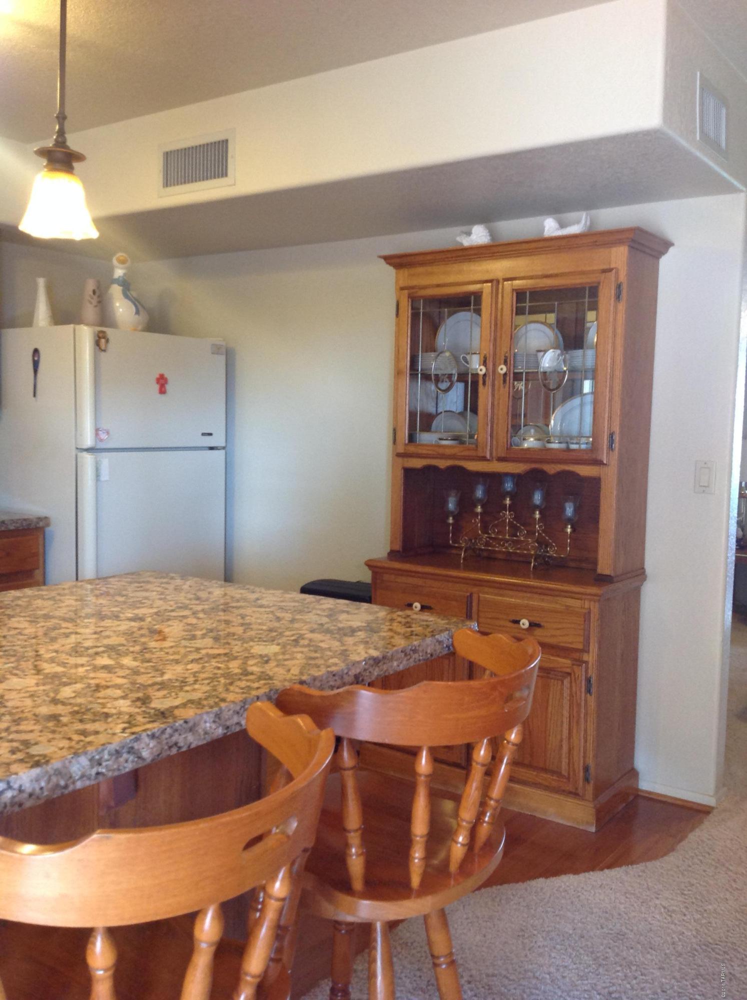 571 N Las Flores Drive