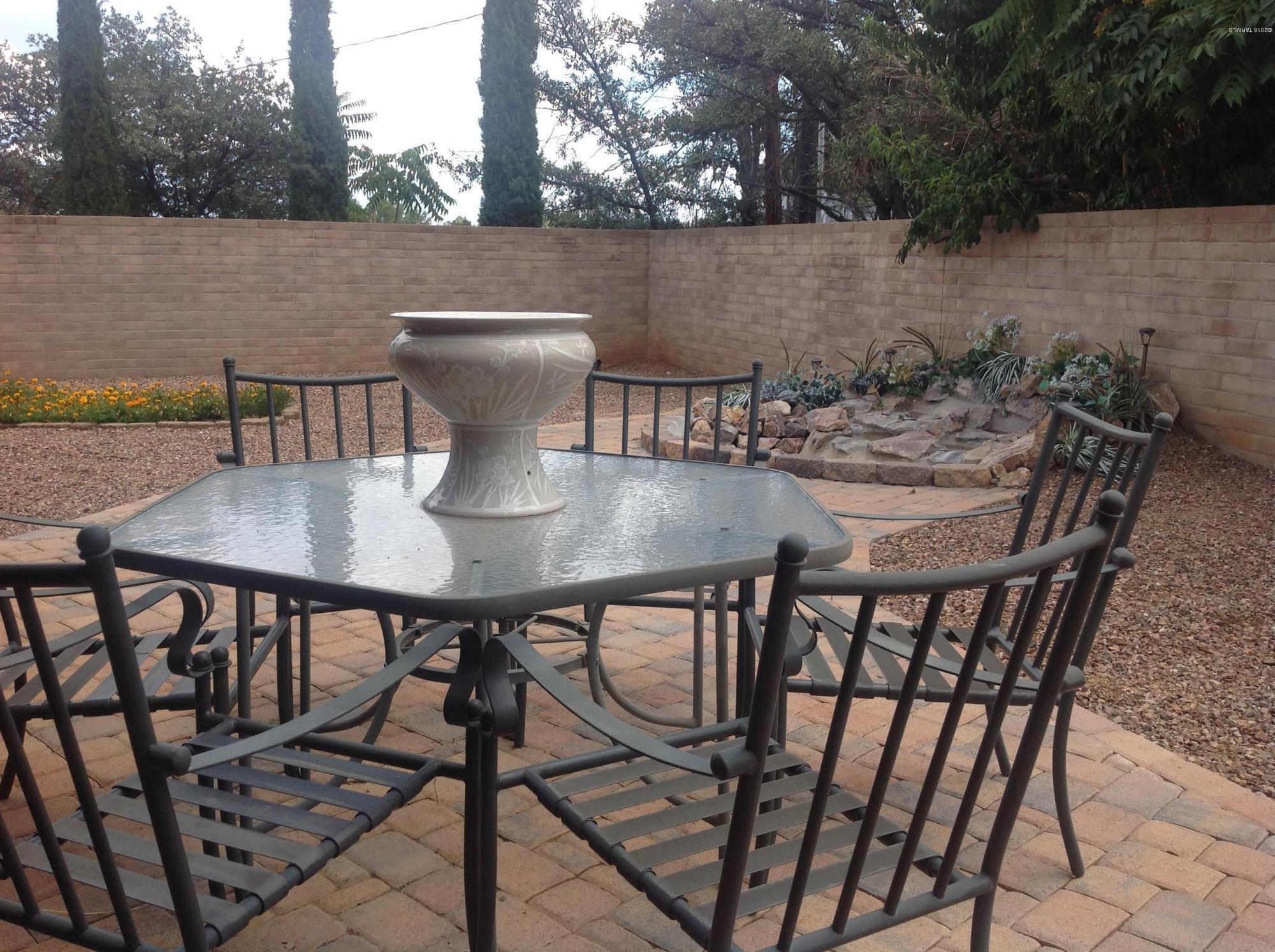 571 N Las Flores Drive