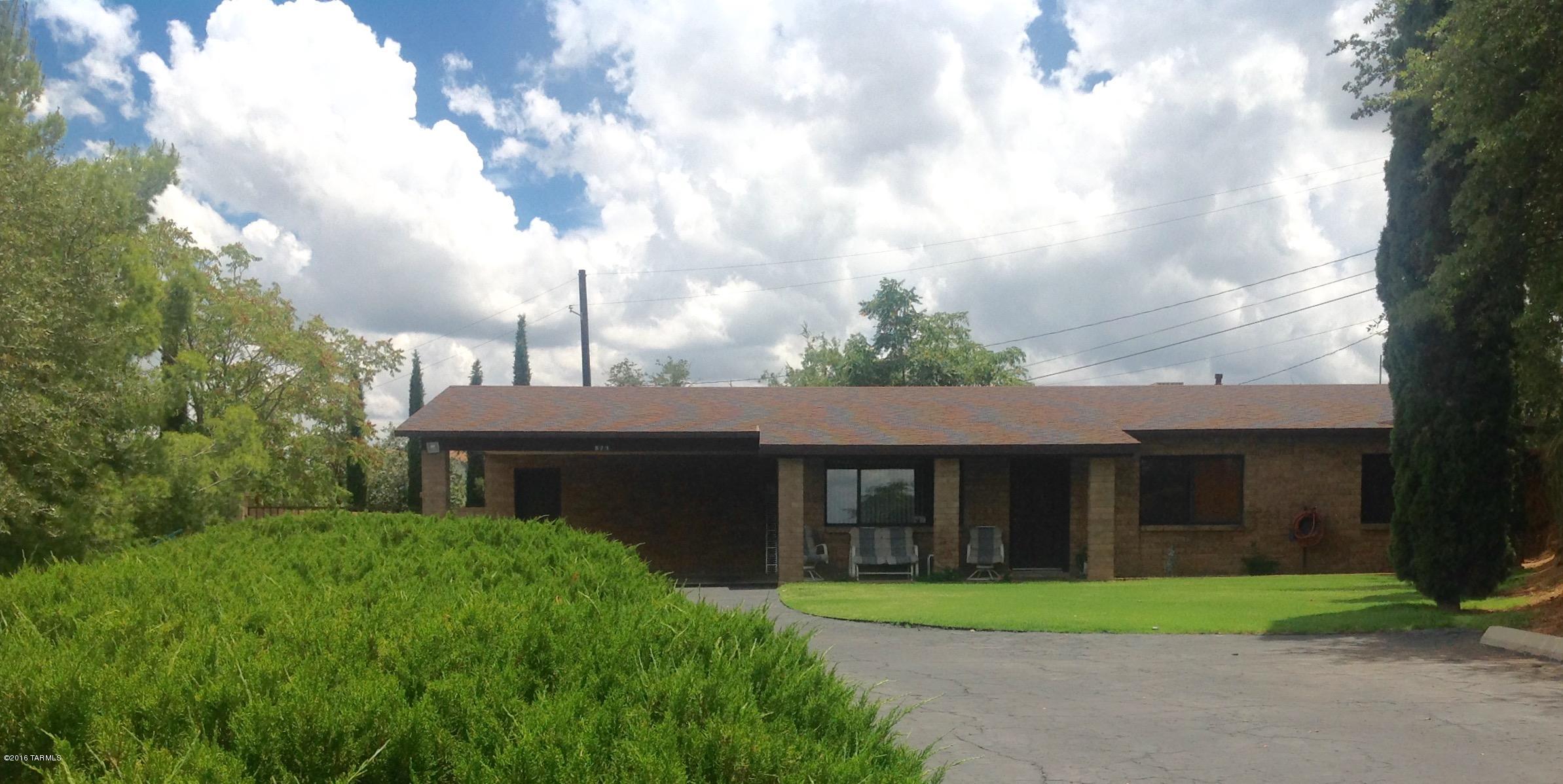 571 N Las Flores Drive