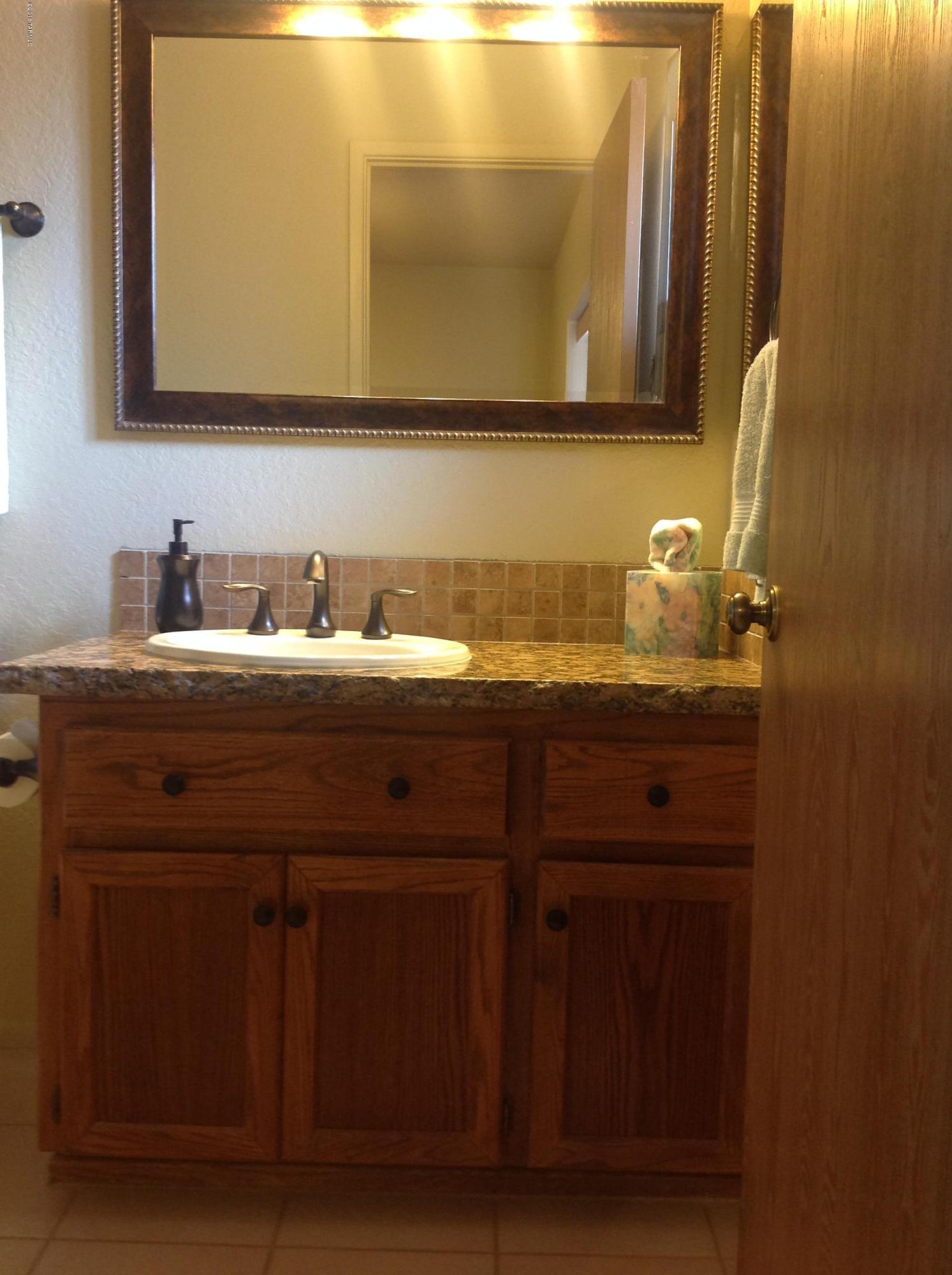 571 N Las Flores Drive