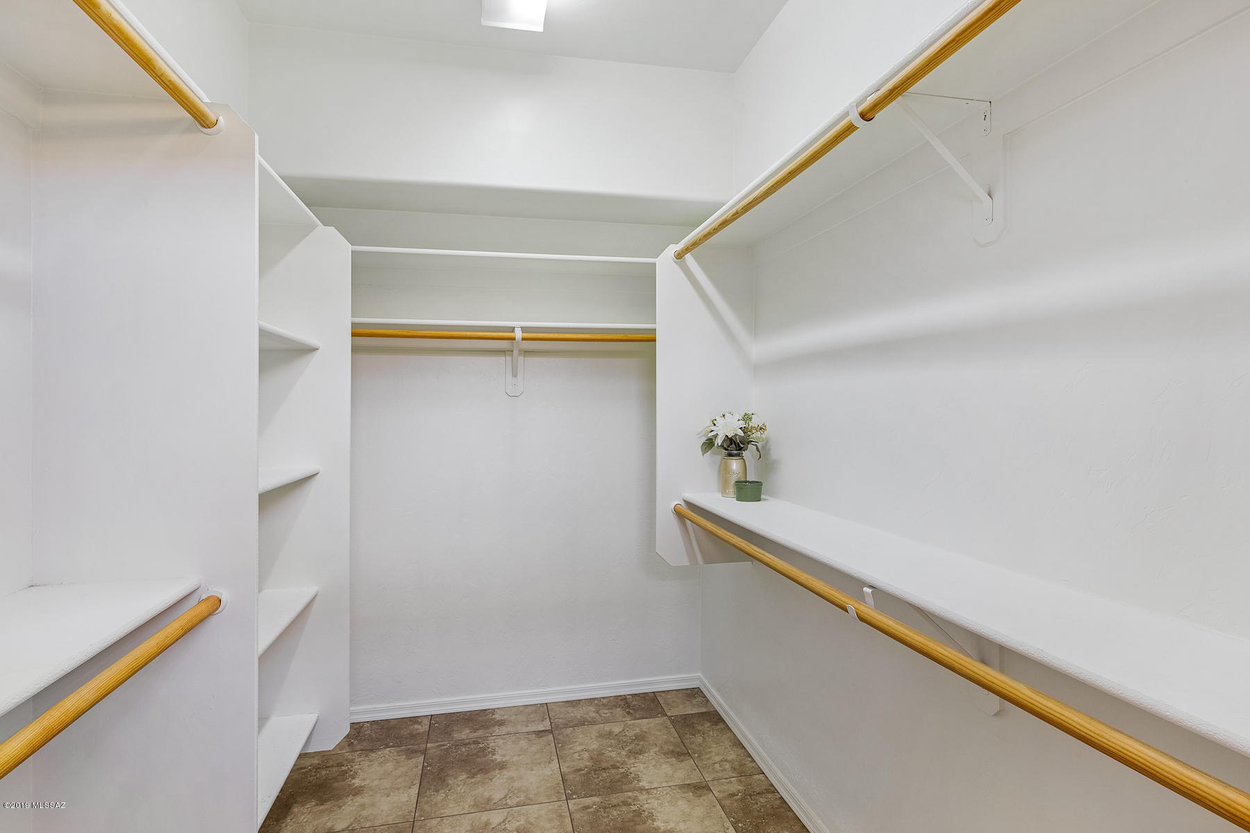 2161 N Avenida Tabica