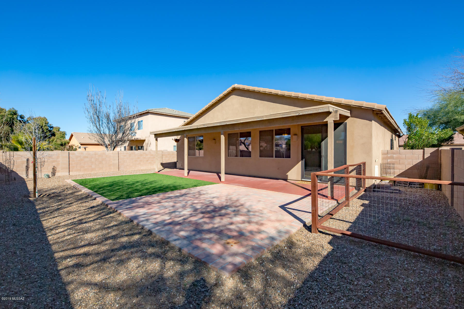 2161 N Avenida Tabica