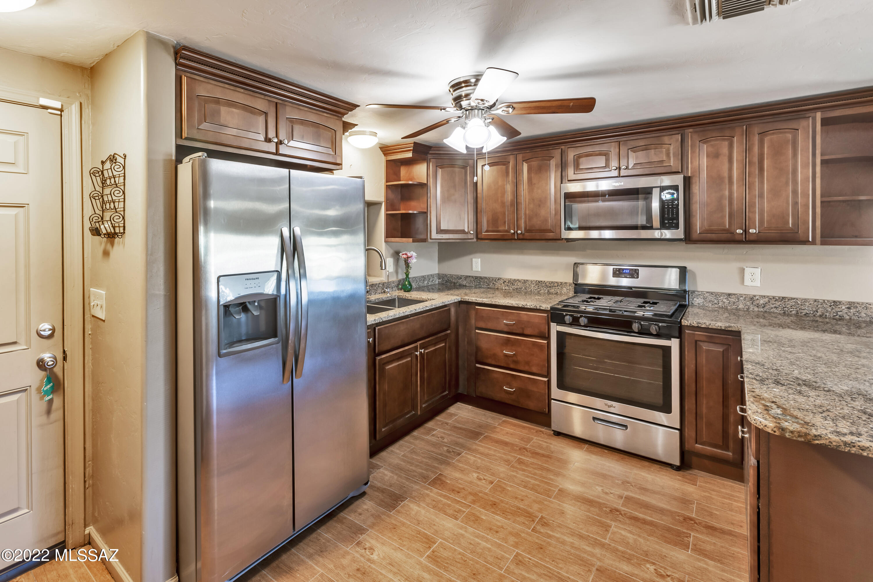 110 E Dungan Drive