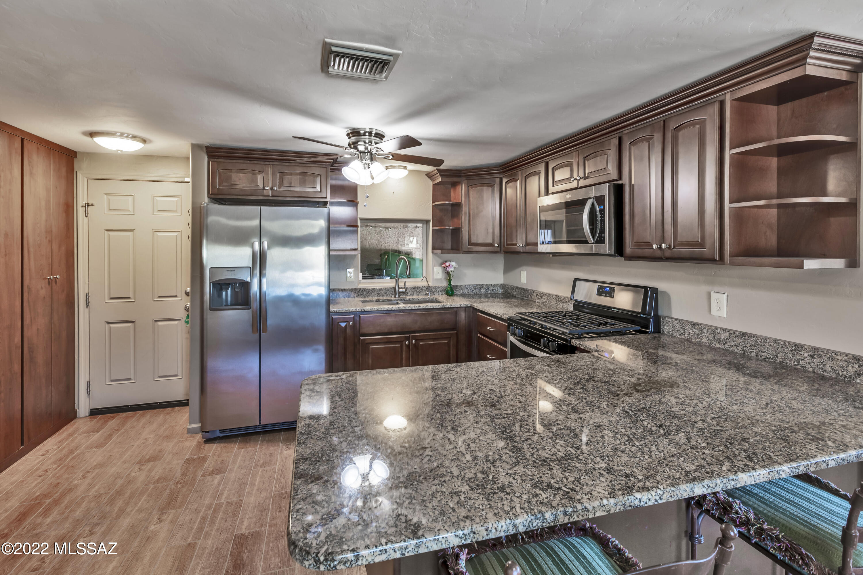 110 E Dungan Drive